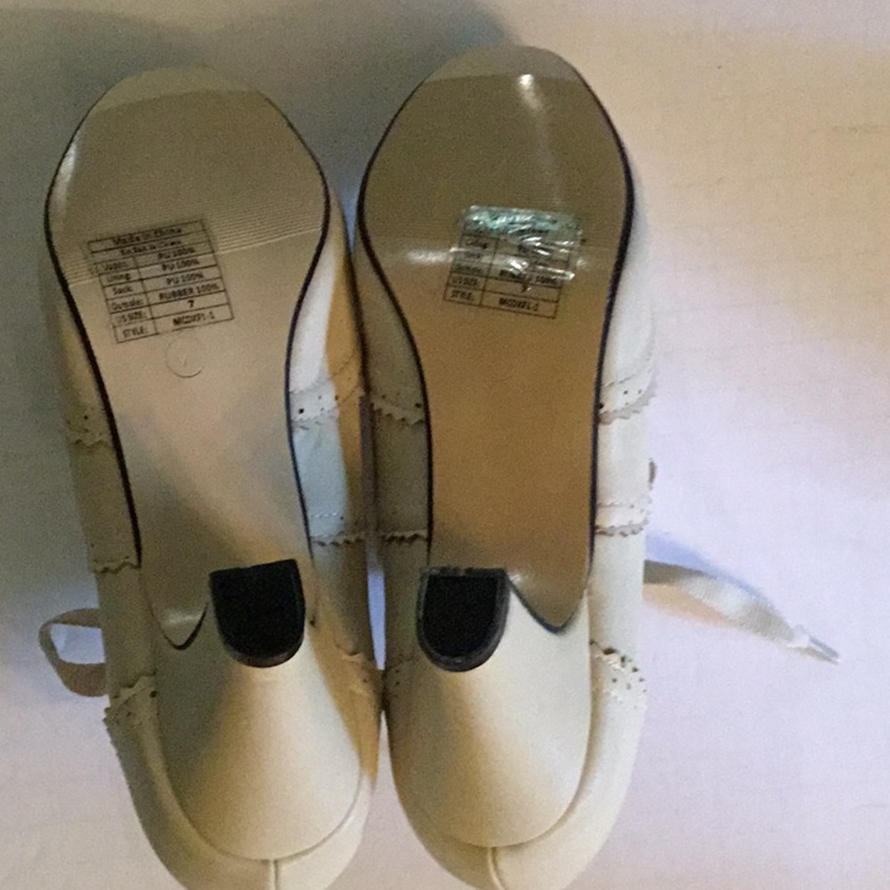 Shoes - Picture 3 of 3